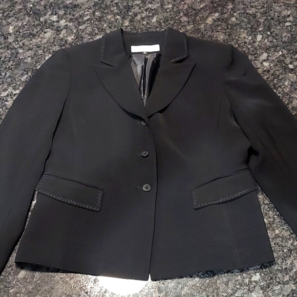 AMAZING USED CONDITION Tahari Black Blazer/Jacket with Detailed Stitching- 10 - Picture 1 of 8